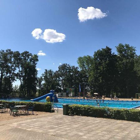 Pension Am Waldbad Seehausen  ภายนอก รูปภาพ